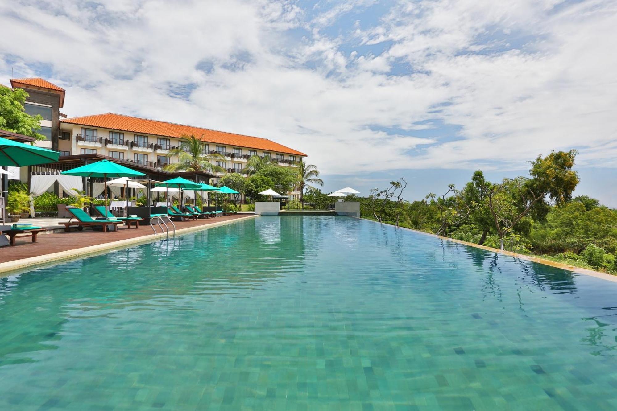 Uluwatu New Kuta Hotel By Lorin מראה חיצוני תמונה